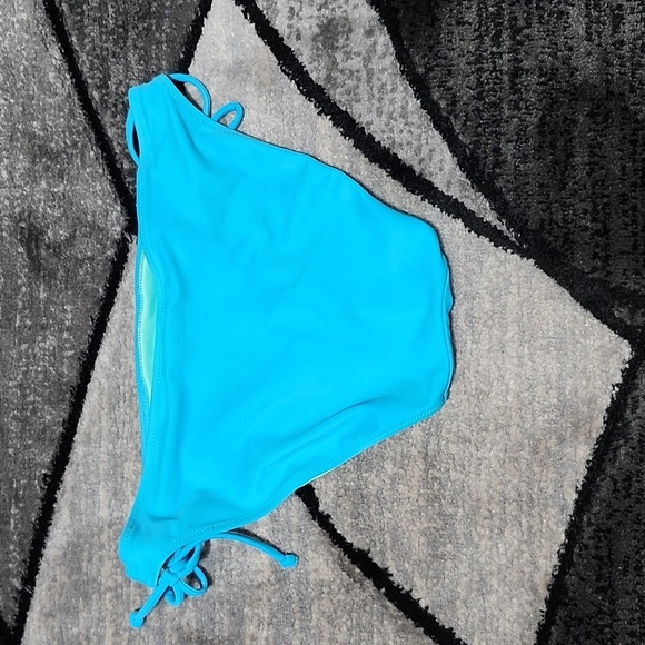 VICTORIA SECRET 2013 RHINESTONES METAL ACCENT HALTER BANDEAU BIKINI SWIMSUIT - Picture 11 of 16